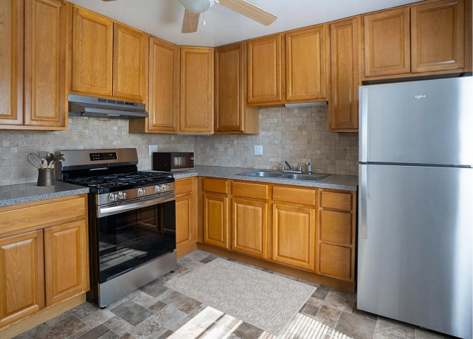 An interior photo of the apartment buildings at Lancashire Apartments, now known as Larkwood Apartments.