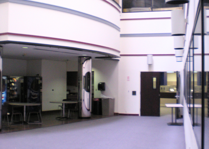 A picture of the lobby at Penns Plaza