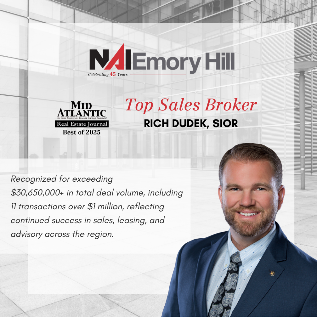 A photo of Rich Dudek's recognition as Top Sales Broker.