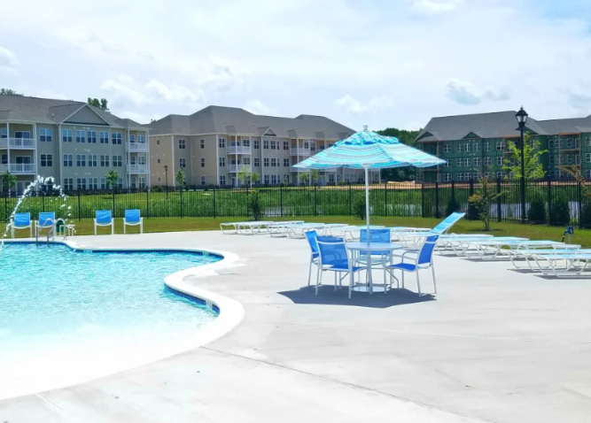 A photo of the pool at Leander Lakes Apartments